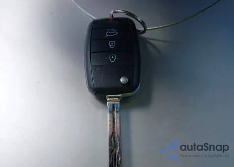 2020 Kia Sportage S z USA, uszkodzony, nr VIN KNDP63AC8L7779943